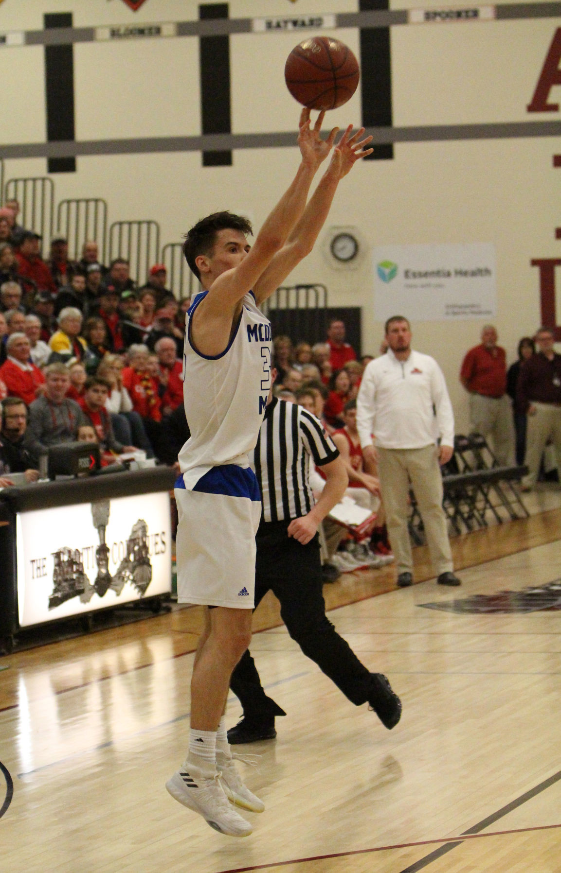 McDonell boys basketball vs South Shore at Spooner 3-10-18